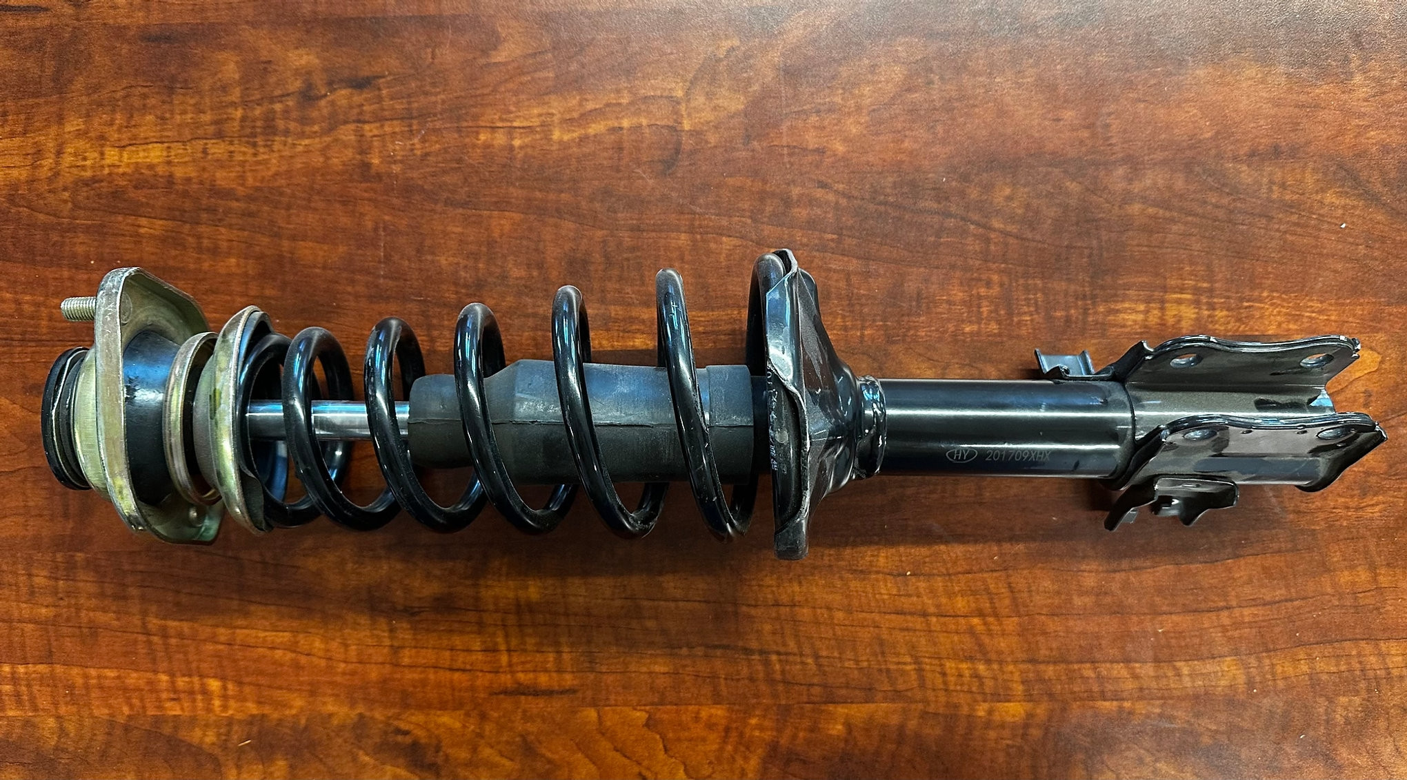 Suzuki Carry Mini Truck DA62T DA63T DB52T RH Front Strut Assembly 