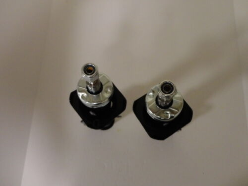 Mitsubishi Minicab U62T Front Strut Pair 