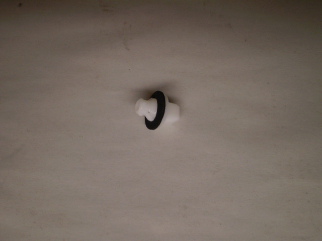 Suzuki Carry Mini Truck Front End Panel Clip DC51 DD51